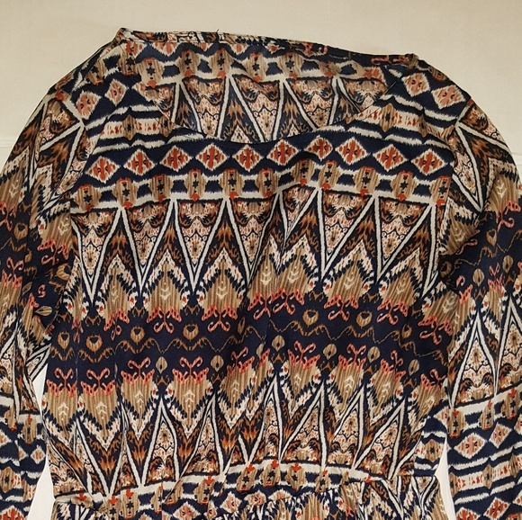 Dresses & Skirts - Cute print dress size medium
